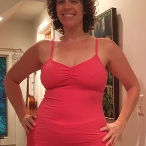 Lululemon tank top 10 salmon pink